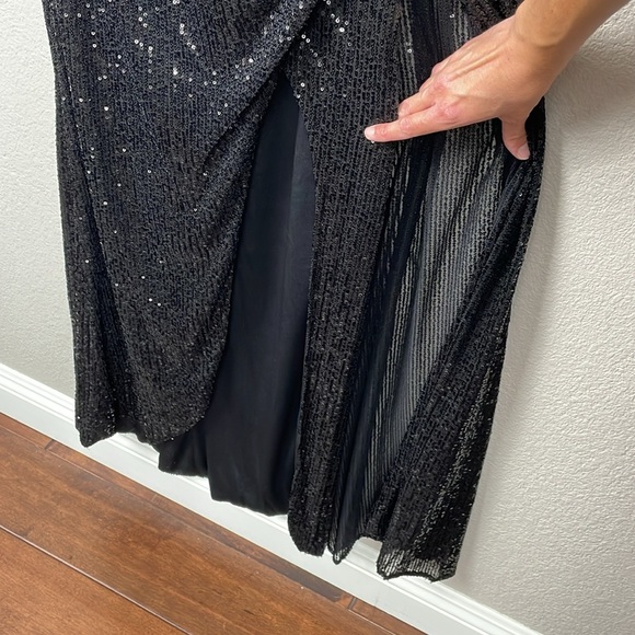 NWT Mac Duggal 11665 Off Shoulder Sequin Evening Dress Gown Sheer Corset Waist 6 - Picture 5 of 14